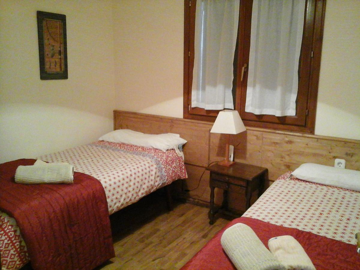 Apartamentos Tanau Бакейра-Берет Екстериор снимка